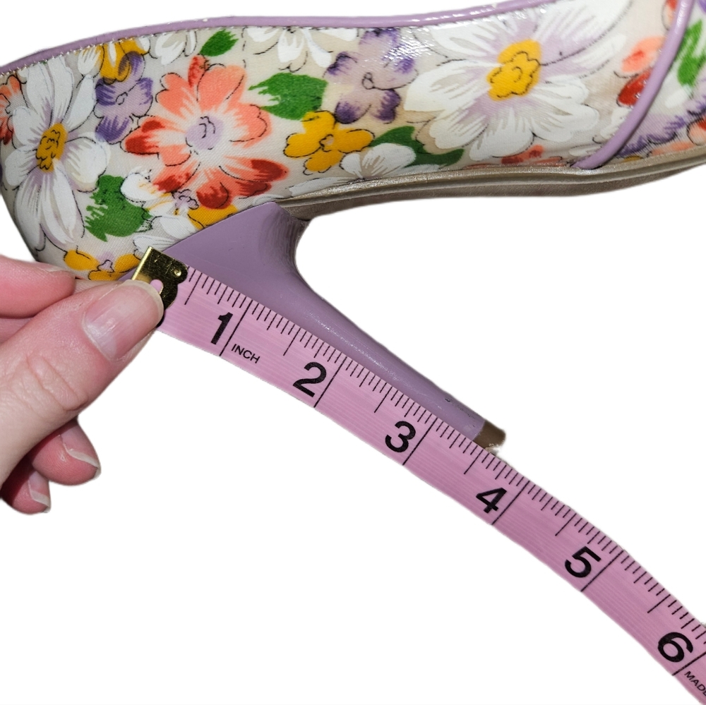 Flower Power Heels - Picture 8 of 8